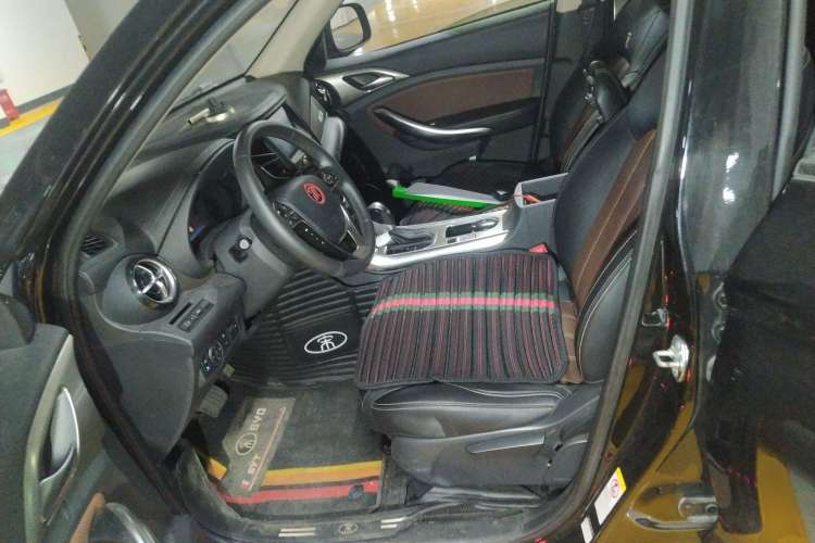 Used BYD Song 2017 Gaishe Upgrade Edition 1.5TID Automatic Elite Model Left Front Seat