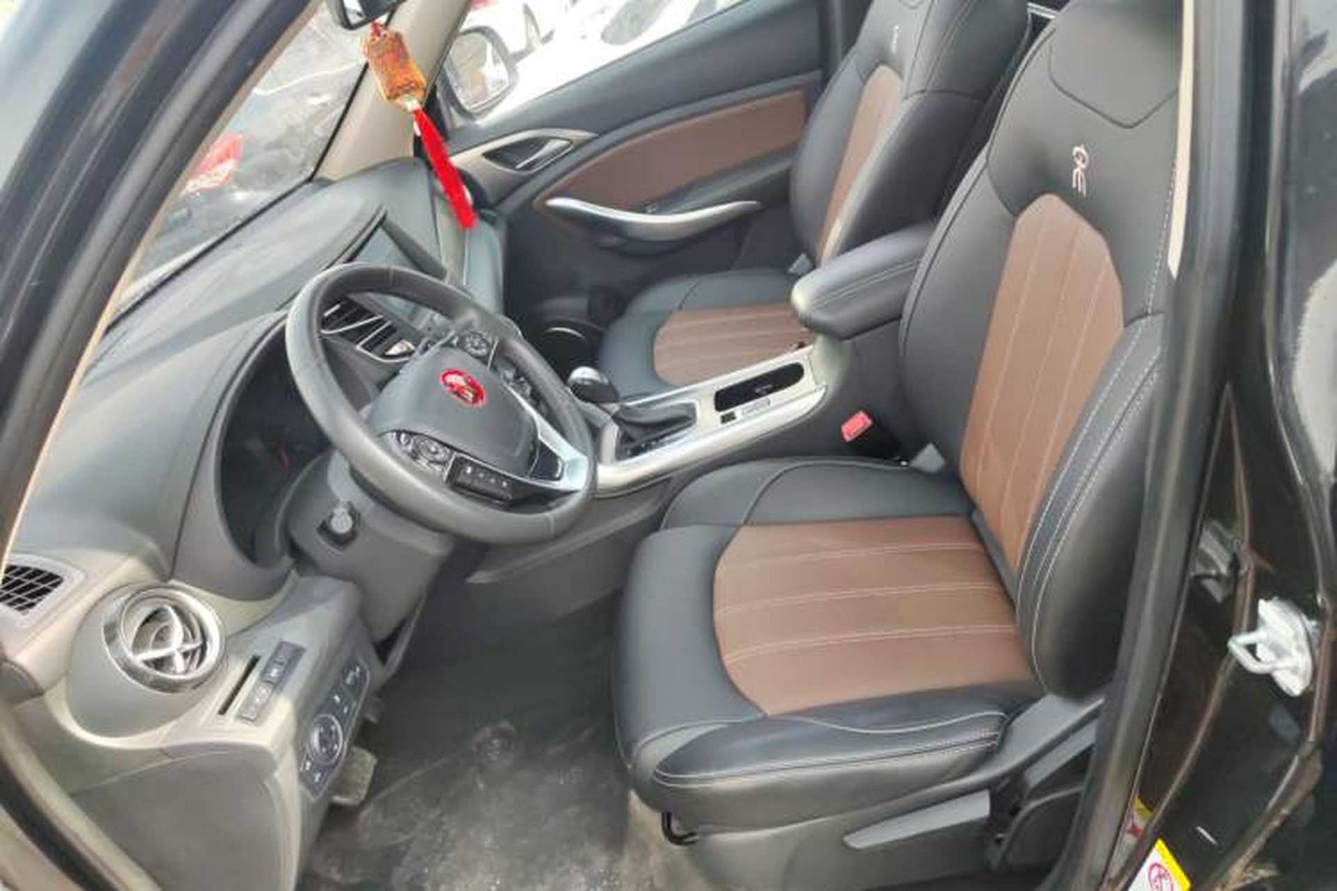 Used BYD Song 2017 Gaishe Upgrade Edition 1.5TID Automatic Elite Model Left Front Seat