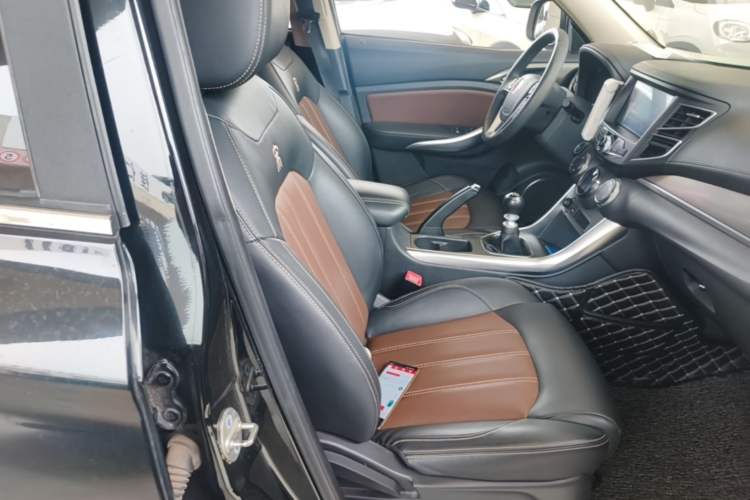 Used BYD Song 2017 Gaishi Upgrade Edition 1.5TI Manual Elite Model Right Front Seat