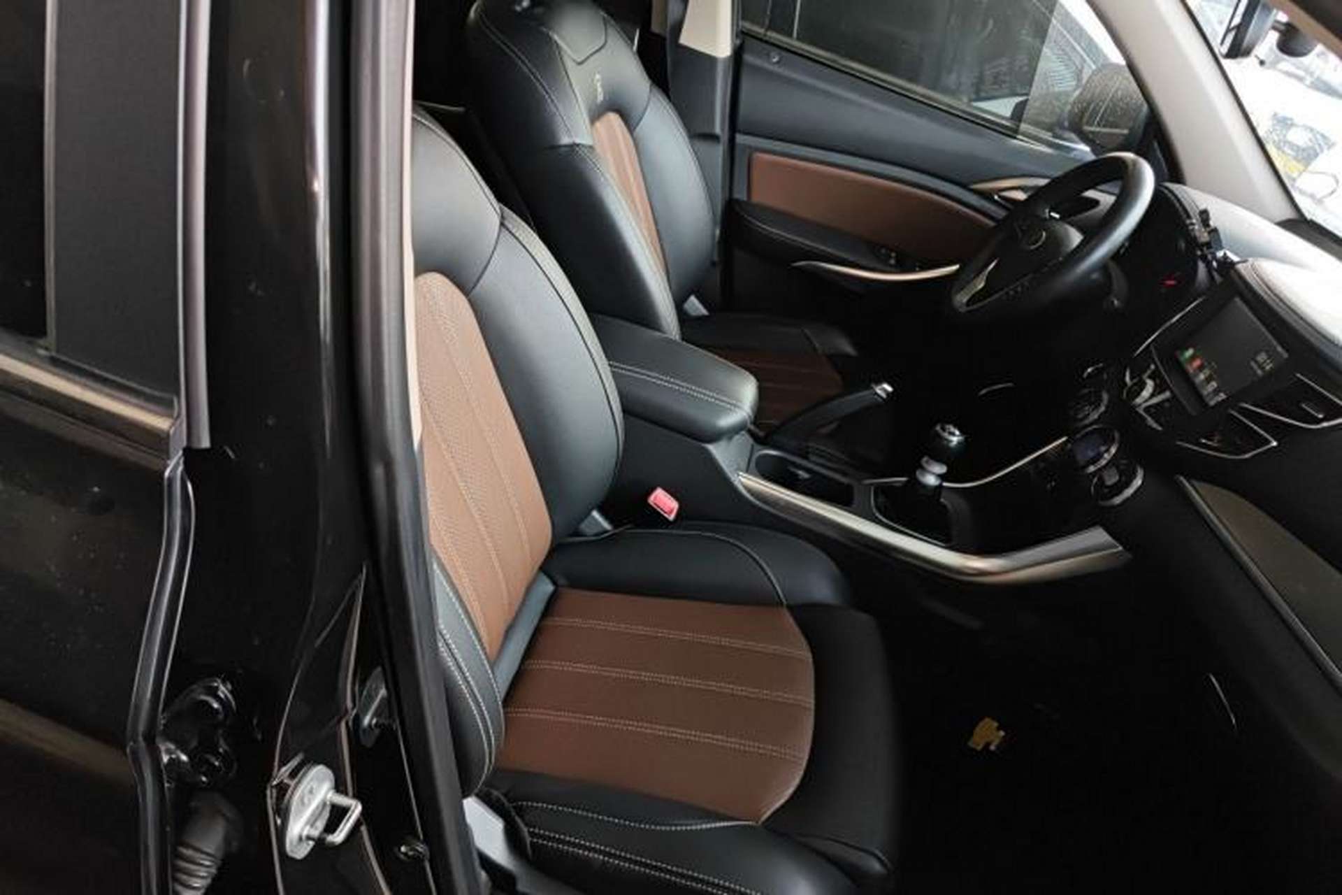 Used BYD Song 2017 Gaishi Upgrade Edition 1.5TI Manual Elite Model Right Front Seat