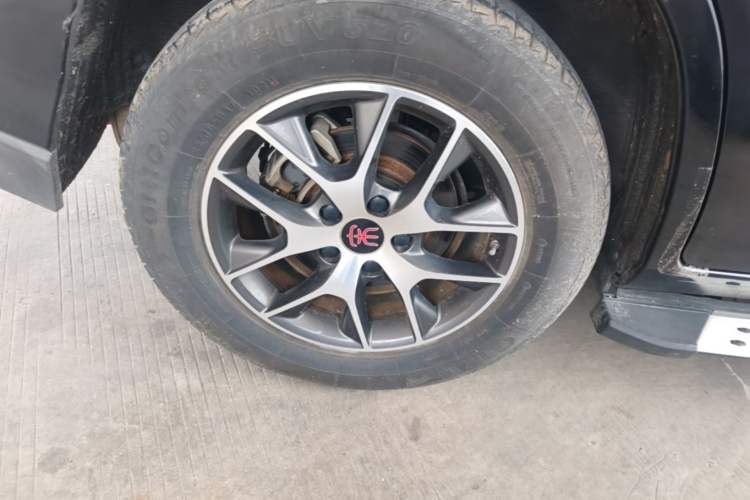 Used BYD Song 2017 Gaishi Upgrade Edition 1.5TI Manual Elite Model Right Rear Wheel Hub