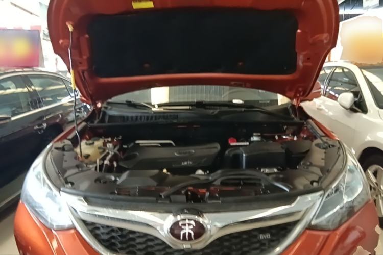 Used BYD Song 2017 Gaishe Upgrade Edition 1.5TID Automatic Elite Model Engine Bay