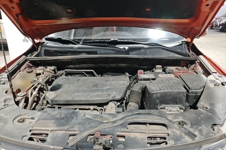 Used BYD Song 2017 Gaishe Upgrade Edition 1.5TID Automatic Elite Model Engine Bay