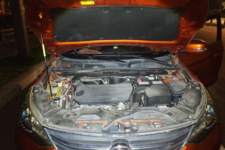 Used BYD Song 2017 Gaishi Upgrade Edition 1.5TI Manual Elite Model Engine Bay
