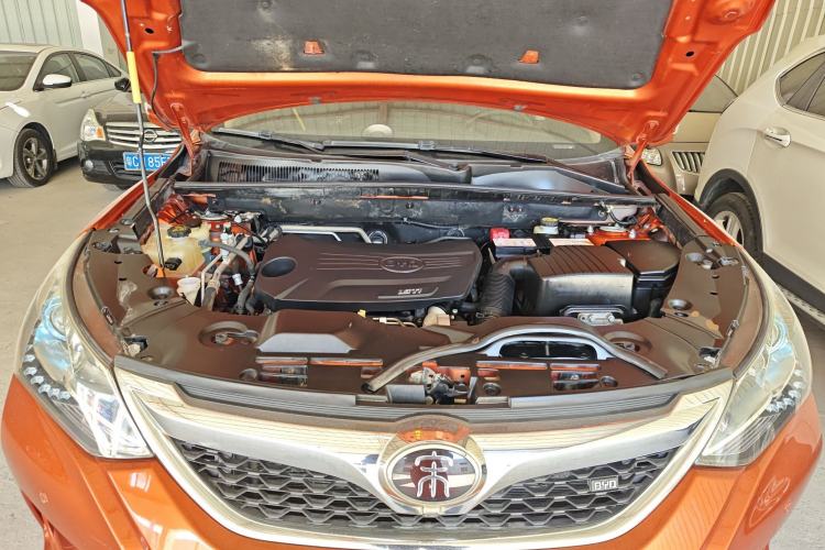 Used BYD Song 2017 Gaishe Upgrade Edition 1.5TID Automatic Elite Model Engine Bay