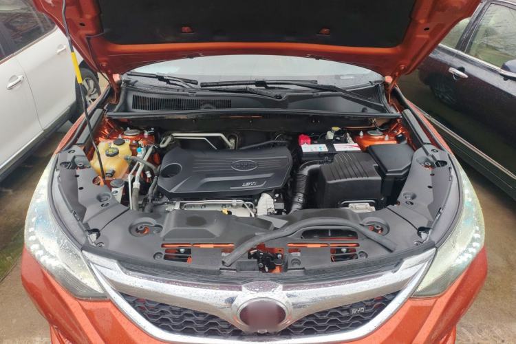 Used BYD Song 2017 Gaishi Upgrade Edition 1.5TI Manual Elite Model Engine Bay