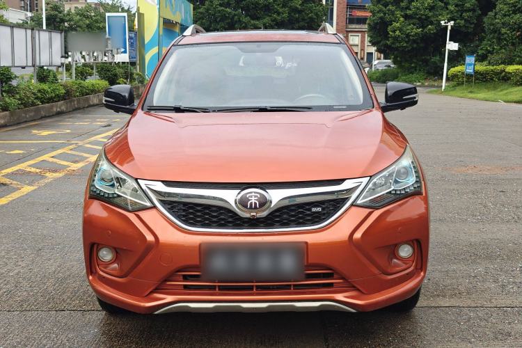 Used BYD Song 2017 Gaishi Upgrade Edition 1.5TI Manual Elite Model Exterior 1