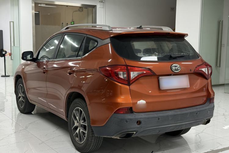 Used BYD Song 2017 Gaishe Upgrade Edition 1.5TID Automatic Elite Model Exterior 2