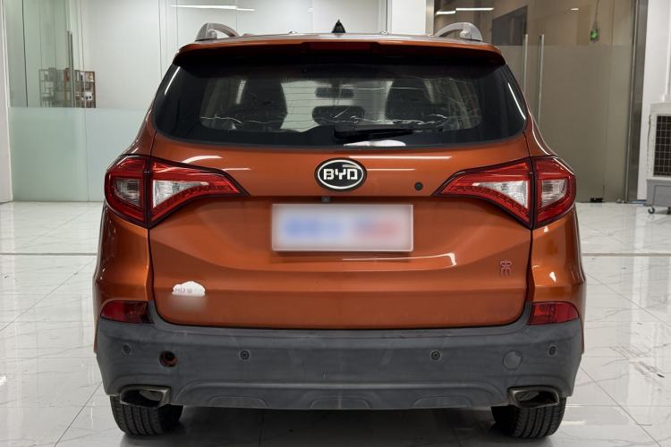 Used BYD Song 2017 Gaishe Upgrade Edition 1.5TID Automatic Elite Model Exterior 3