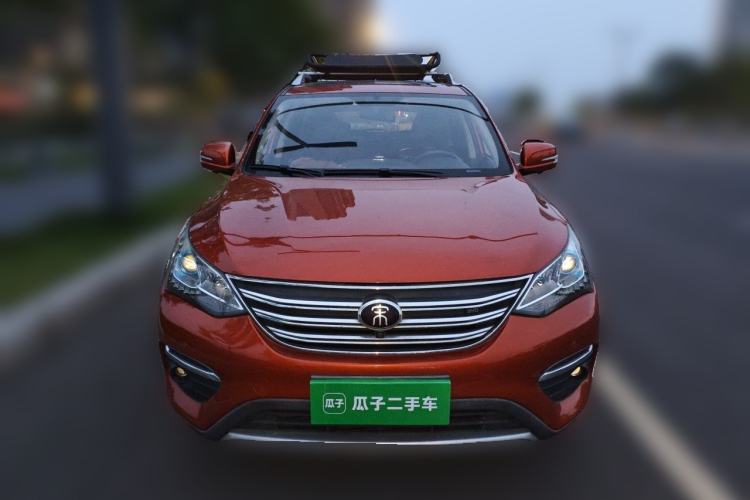 Used BYD Song 2017 Gaishi Upgrade Edition 1.5TI Manual Elite Model Front