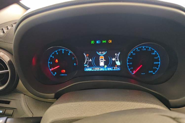 Used BYD Song 2017 Gaishe Upgrade Edition 1.5TID Automatic Elite Model Instrument Cluster