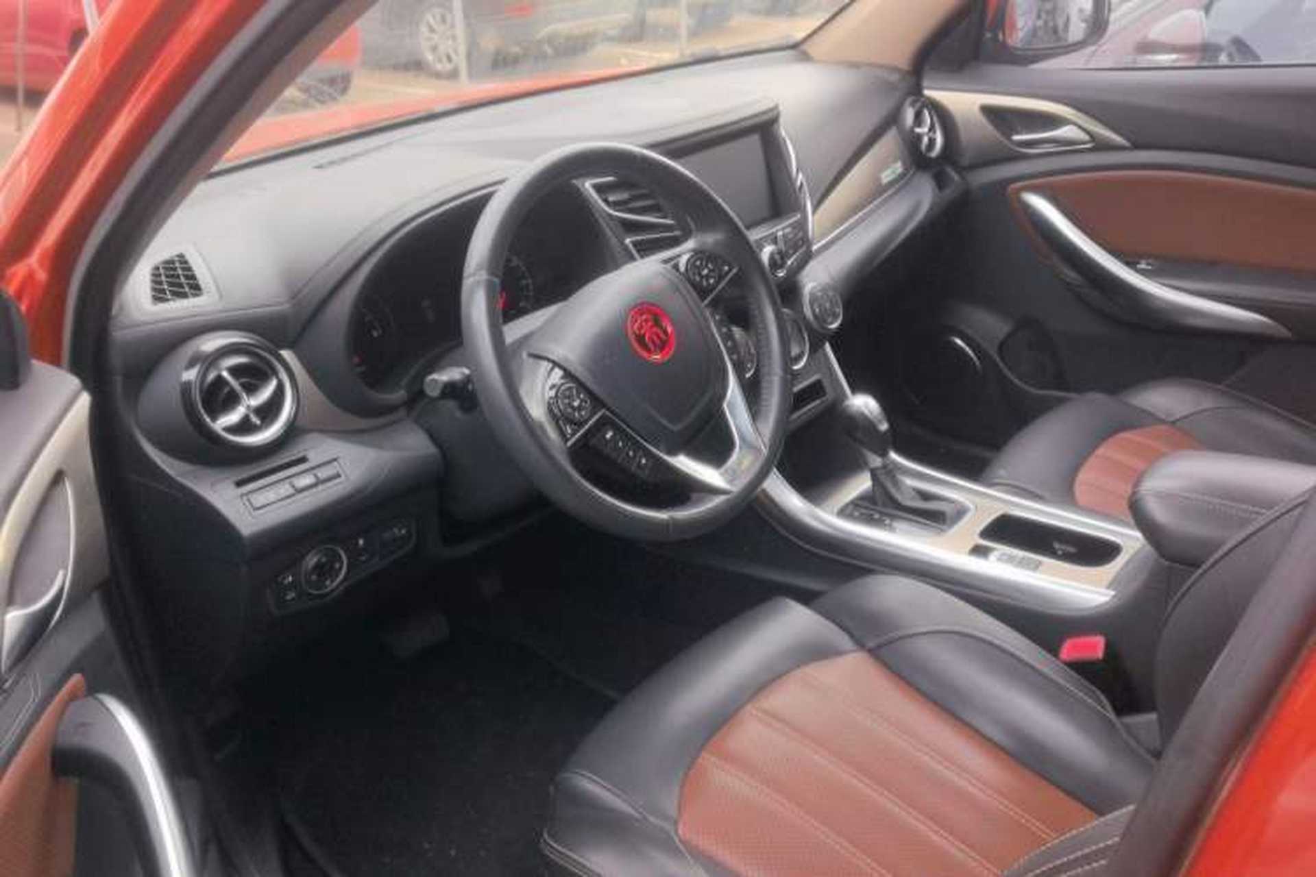 Used BYD Song 2017 Gaishi Upgrade Edition 1.5TID Automatic Luxury Model Interior 1