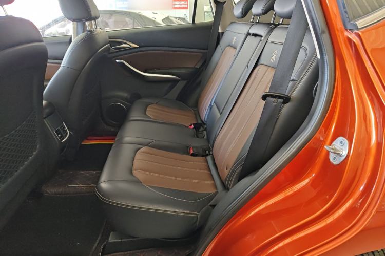 Used BYD Song 2017 Gaishe Upgrade Edition 1.5TID Automatic Elite Model Interior 4