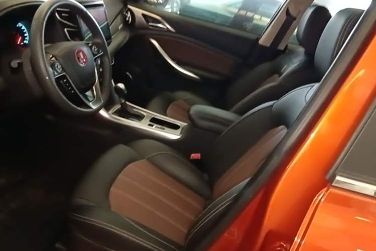 Used BYD Song 2017 Gaishe Upgrade Edition 1.5TID Automatic Elite Model Left Front Seat