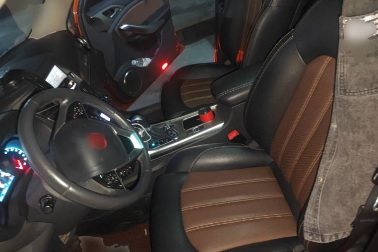 Used BYD Song 2017 Gaishi Upgrade Edition 1.5TID Automatic Luxury Model Left Front Seat