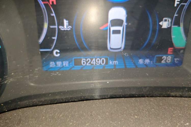 Used BYD Song 2017 Gaishi Upgrade Edition 1.5TI Manual Elite Model Odometer Close Up