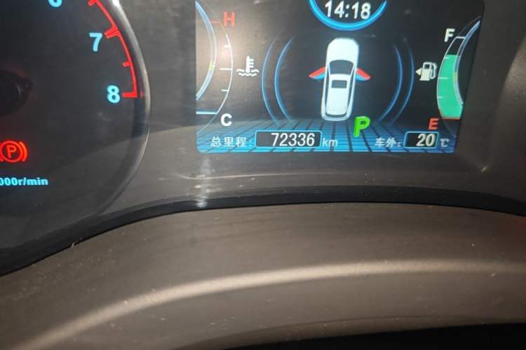 Used BYD Song 2017 Gaishi Upgrade Edition 1.5TID Automatic Luxury Model Odometer Close Up
