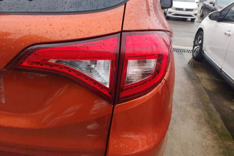 Used BYD Song 2017 Gaishi Upgrade Edition 1.5TI Manual Elite Model Right Rear Taillight