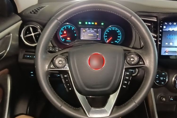 Used BYD Song 2017 Gaishe Upgrade Edition 1.5TID Automatic Elite Model Steering Wheel