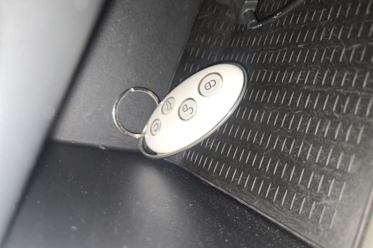 Used BYD Song 2017 Gaishe Upgrade Edition 1.5TID Automatic Elite Model Vehicle Key
