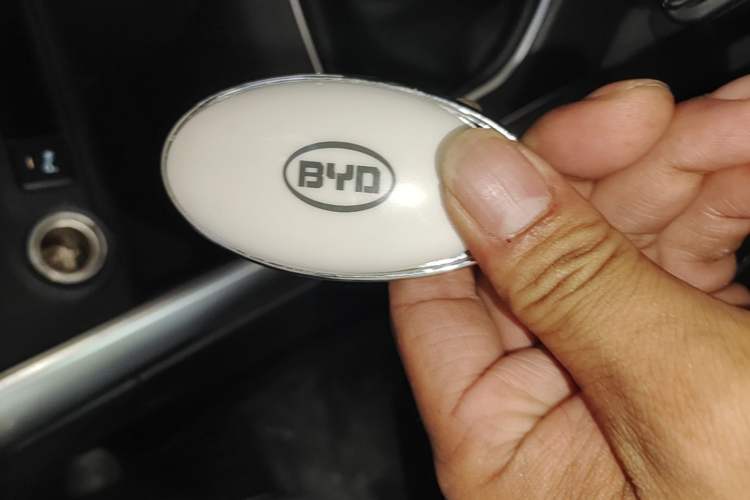 Used BYD Song 2017 Gaishi Upgrade Edition 1.5TI Manual Elite Model Vehicle Key