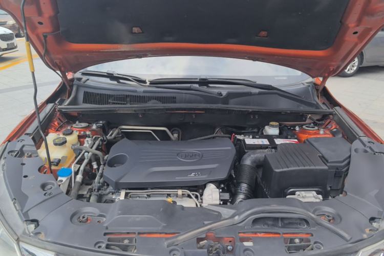 Used BYD Song 2017 Gaishi Upgrade Edition 1.5TI Manual Elite Model Engine Bay