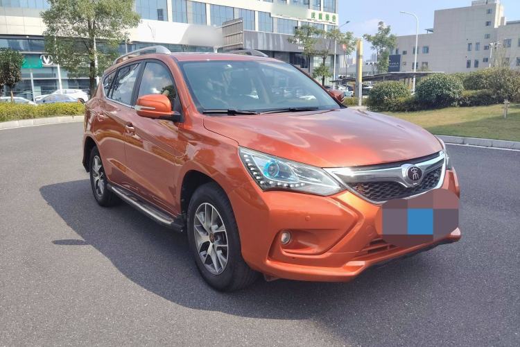 Used BYD Song 2017 Gaishi Upgrade Edition 1.5TI Manual Elite Model Exterior 7
