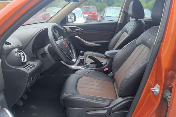 Used BYD Song 2017 Gaishi Upgrade Edition 1.5TI Manual Elite Model Left Front Seat