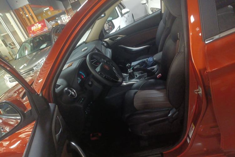 Used BYD Song 2017 Gaishi Upgrade Edition 1.5TI Manual Elite Model Left Front Seat