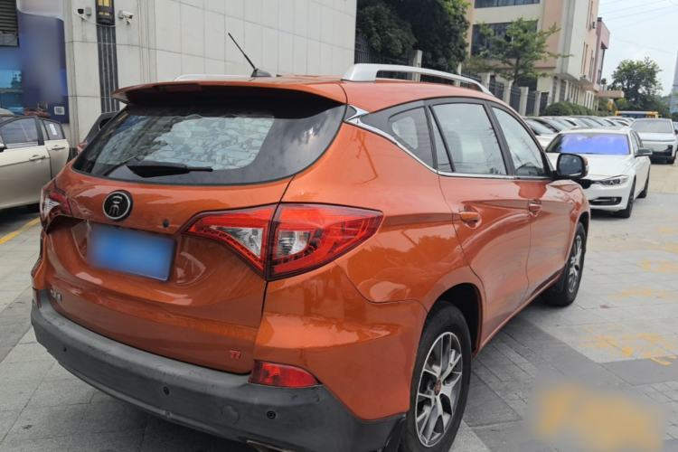 Used BYD Song 2017 Gaishi Upgrade Edition 1.5TI Manual Elite Model Rear Right 45 Deg