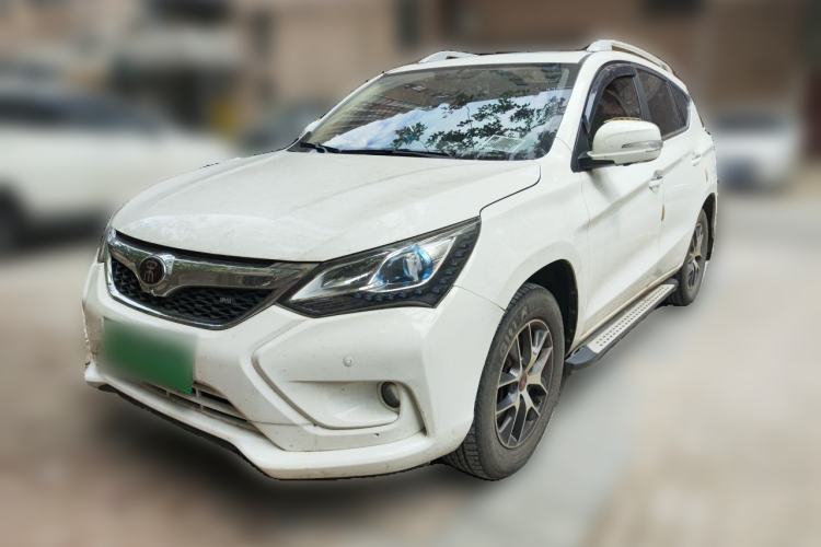 BYD Song 2017 Gaishi Upgrade Edition 1.5TI Manual Elite Model مستعملة Guazi used car, China used car export, Used car for sale, Used  cars, Cheapest cars for sale