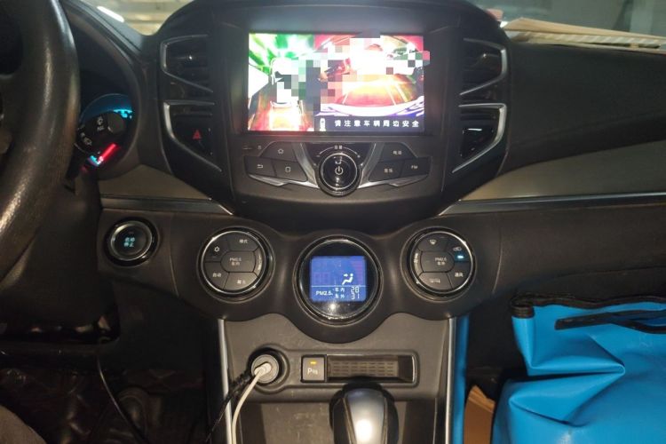 Used BYD Song 2017 Gaishe Upgrade Edition 1.5TID Automatic Elite Model Audio And AC Panel