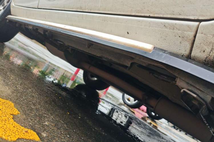 Used BYD Song 2017 Gaishi Upgrade Edition 1.5TI Manual Elite Model Chassis Front Right