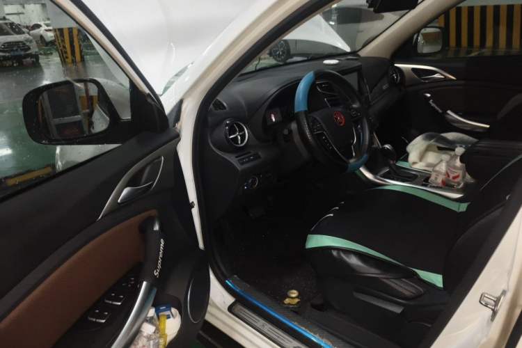 Used BYD Song 2017 Gaishe Upgrade Edition 1.5TID Automatic Elite Model Driver Seat