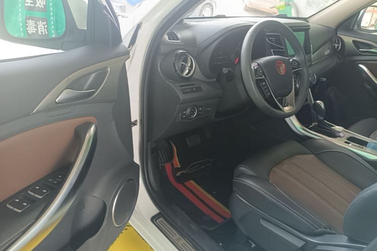 Used BYD Song 2017 Gaishe Upgrade Edition 1.5TID Automatic Elite Model Driver Seat