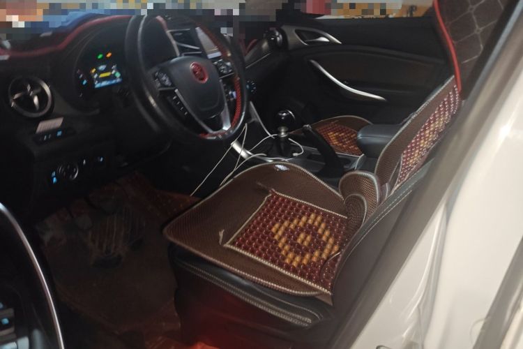 Used BYD Song 2017 Gaishi Upgrade Edition 1.5TI Manual Elite Model Driver Seat