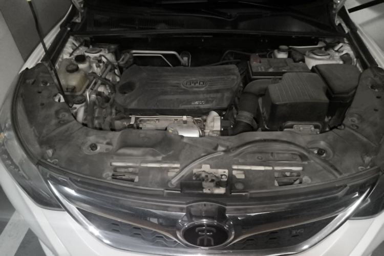 Used BYD Song 2017 Gaishi Upgrade Edition 1.5TI Manual Elite Model Engine Bay