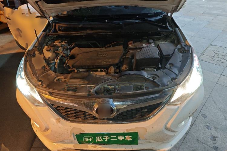 Used BYD Song 2017 Gaishe Upgrade Edition 1.5TID Automatic Elite Model Engine Bay