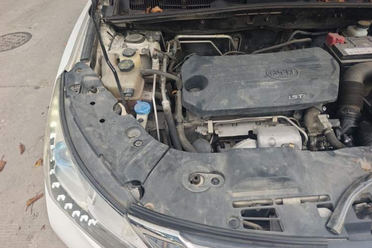 Used BYD Song 2017 Gaishi Upgrade Edition 1.5TI Manual Elite Model Engine Bay Right