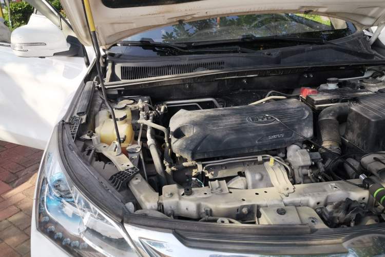 Used BYD Song 2017 Gaishi Upgrade Edition 1.5TI Manual Elite Model Engine Bay Right