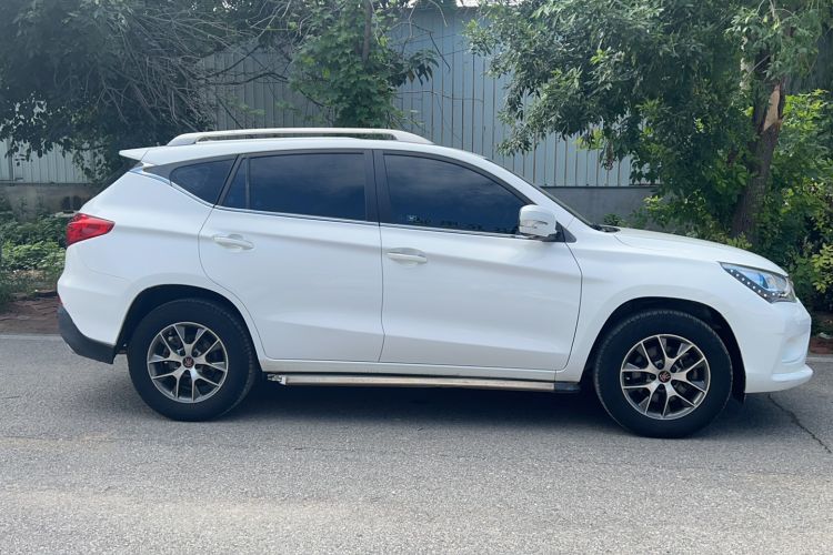 Used BYD Song 2017 Gaishe Upgrade Edition 1.5TID Automatic Elite Model Exterior 2