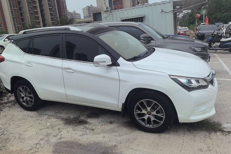 Used BYD Song 2017 Gaishe Upgrade Edition 1.5TID Automatic Comfort Model Exterior 2