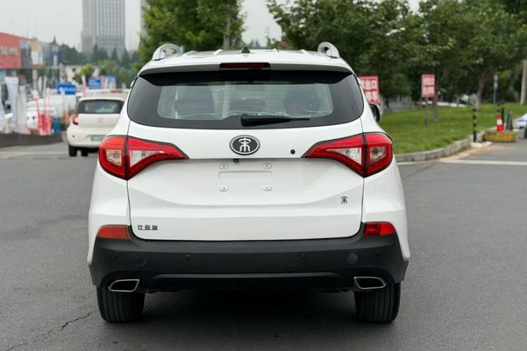 Used BYD Song 2017 Gaishe Upgrade Edition 1.5TID Automatic Elite Model Exterior 3