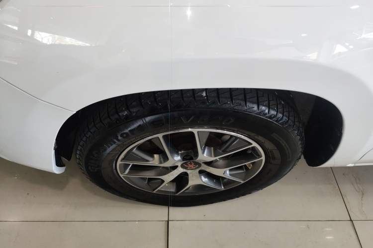 Used BYD Song 2017 Gaishi Upgrade Edition 1.5TID Automatic Luxury Model Exterior 4