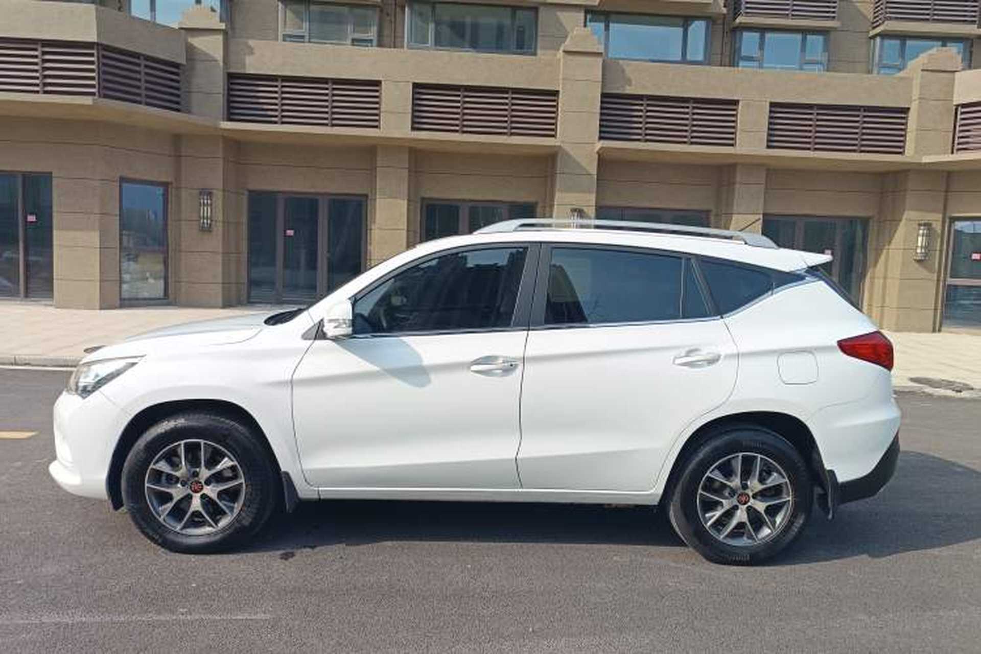 Used BYD Song 2017 Gaishe Upgrade Edition 1.5TID Automatic Elite Model Exterior 4