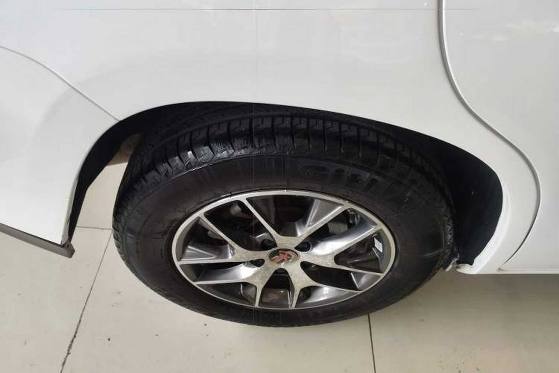 Used BYD Song 2017 Gaishi Upgrade Edition 1.5TID Automatic Luxury Model Exterior 5