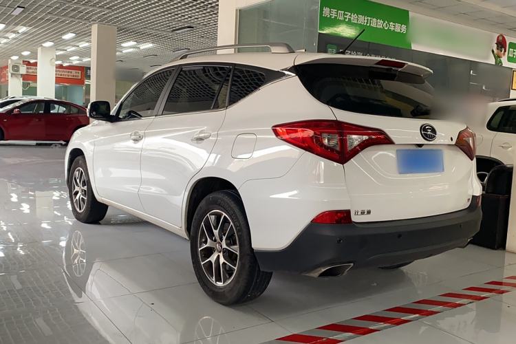 Used BYD Song 2017 Gaishi Upgrade Edition 1.5TI Manual Elite Model Exterior 5