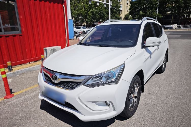 Used BYD Song 2017 Gaishe Upgrade Edition 1.5TID Automatic Elite Model Exterior 6