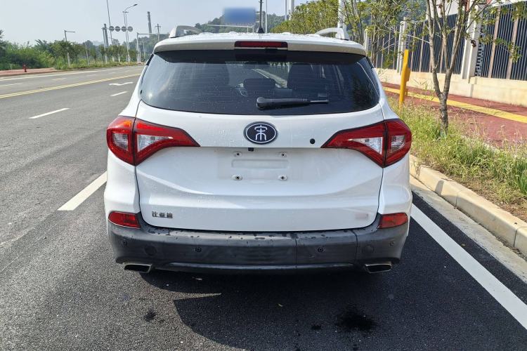 Used BYD Song 2017 Gaishe Upgrade Edition 1.5TID Automatic Elite Model Exterior 6