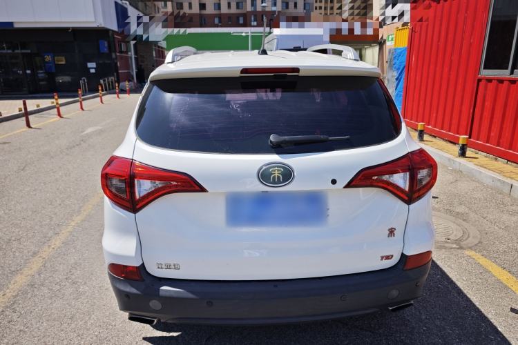 Used BYD Song 2017 Gaishe Upgrade Edition 1.5TID Automatic Elite Model Exterior 8
